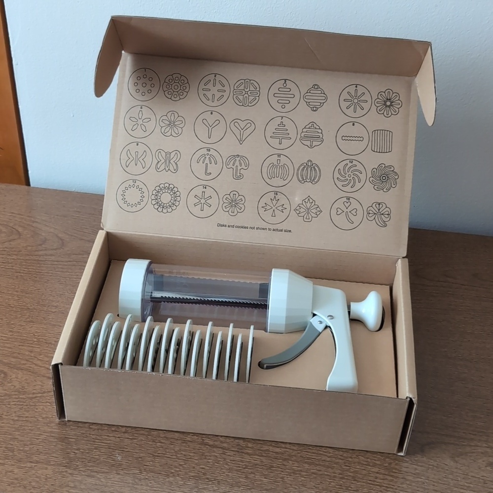 Pampered Chef - Picture 4 of 14